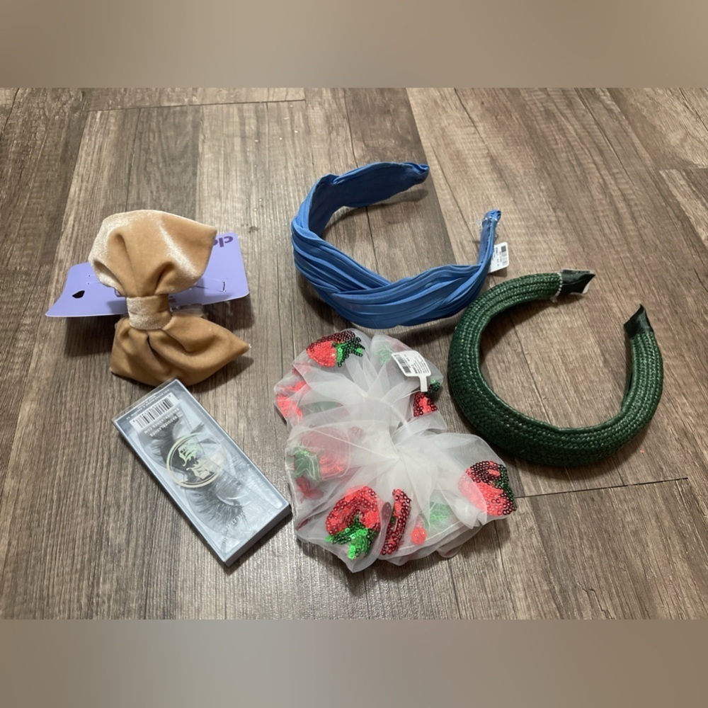Accessories bundle Claire’s headbands strawberry preppy bow coquettette kawaii